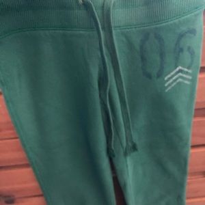 Capri sweats used condition